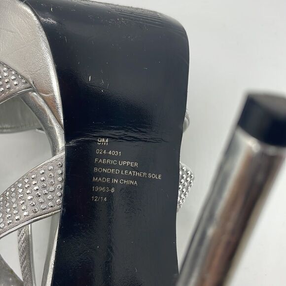 L Miller Beautiful Shoes  Silver Rhinestones Wrap Ankle 9M Sexy Dressy - Picture 8 of 11